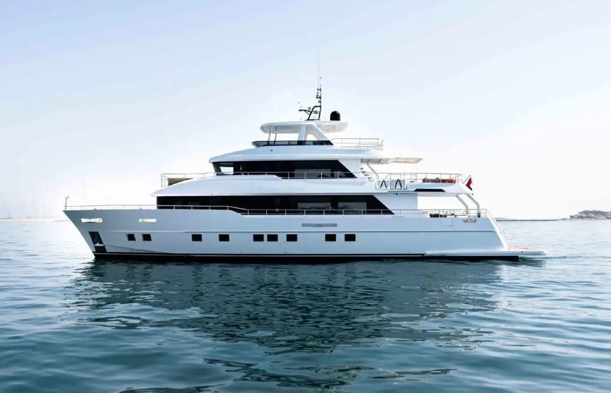 Motor yacht underway for insurance survey